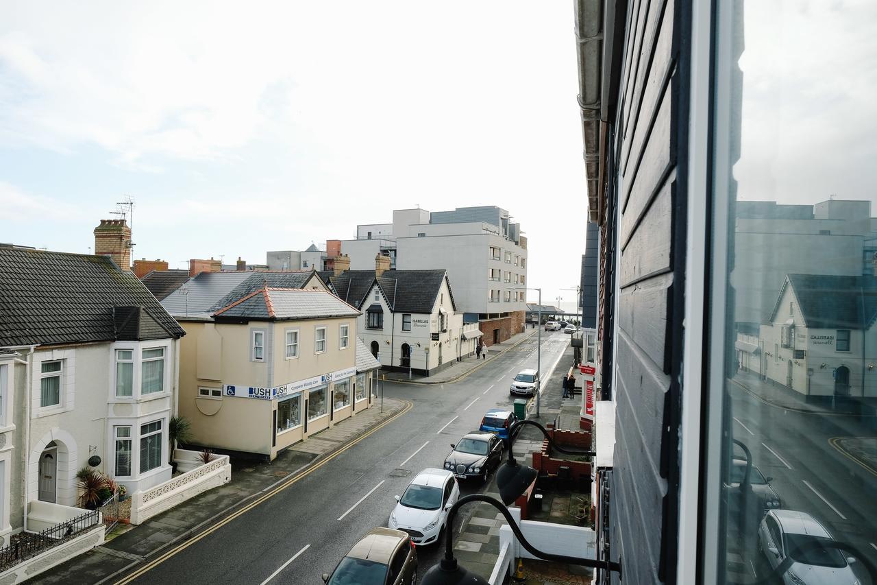 19 Mary Street By The Place To Stay Wales Porthcawl Exterior photo